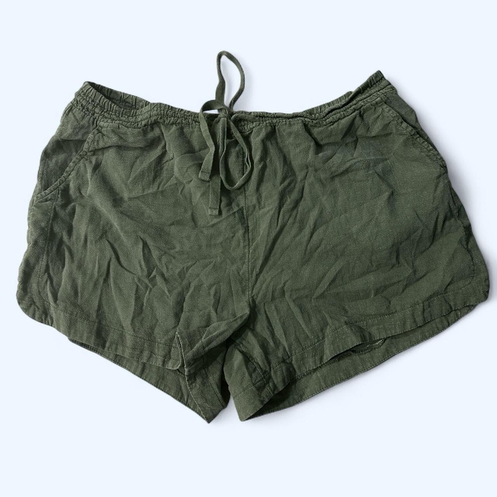 Time and Tru Dark Green Shorts